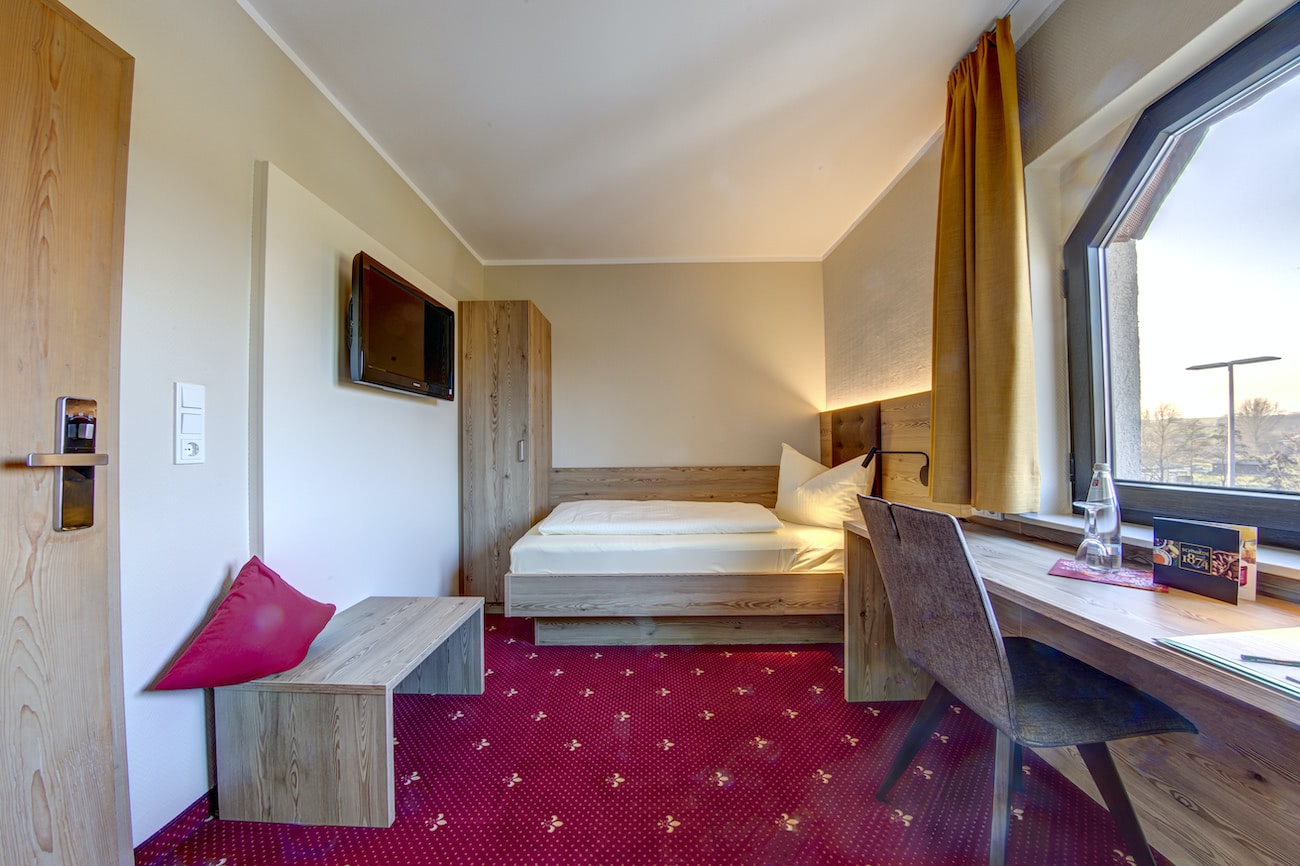 Hotel Zur Schmiede - Zimmer Geräumiges Einzelzimmer